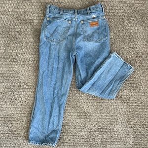 EUC Wrangler Wild West High Rise Straight Jeans - Size 30